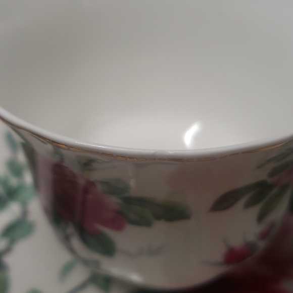 English Rose Tea Set - Picture 7 of 8